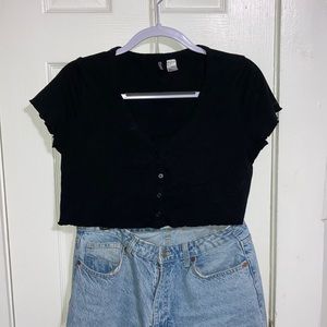 Black button top